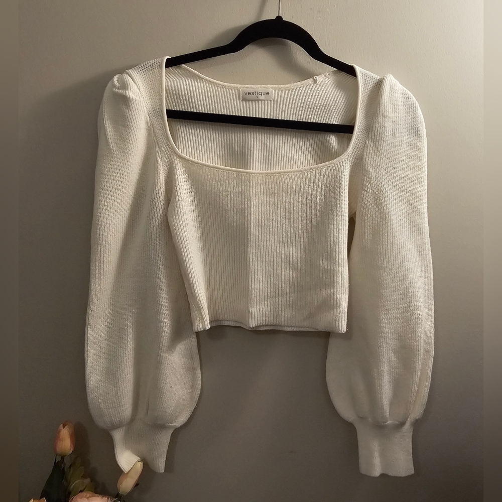 Vestique Size Small Sweater